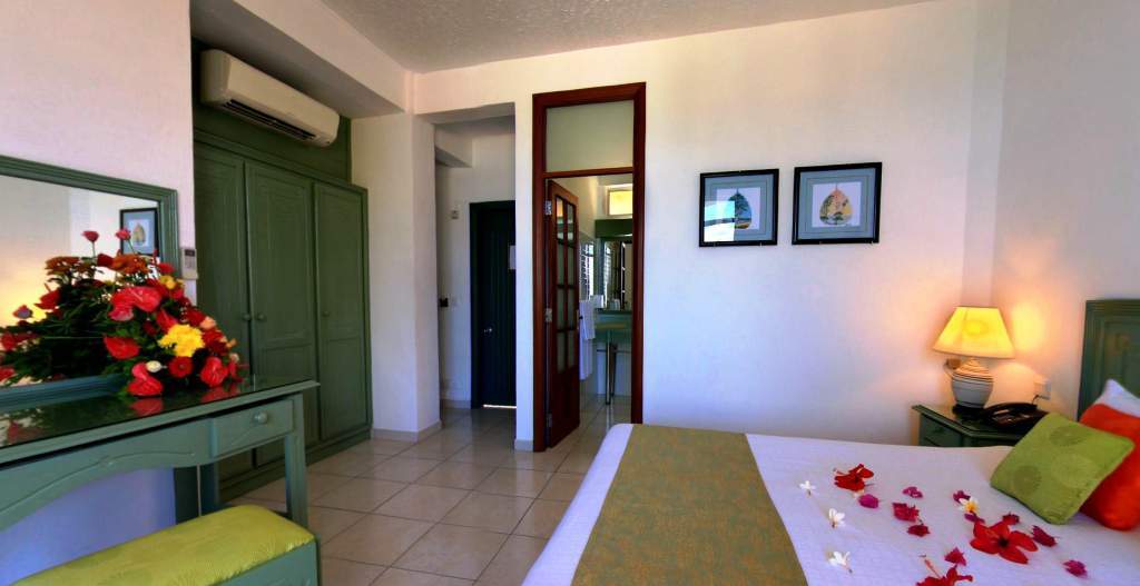 Silver Beach Hotel Trou d'Eau Douce Esterno foto